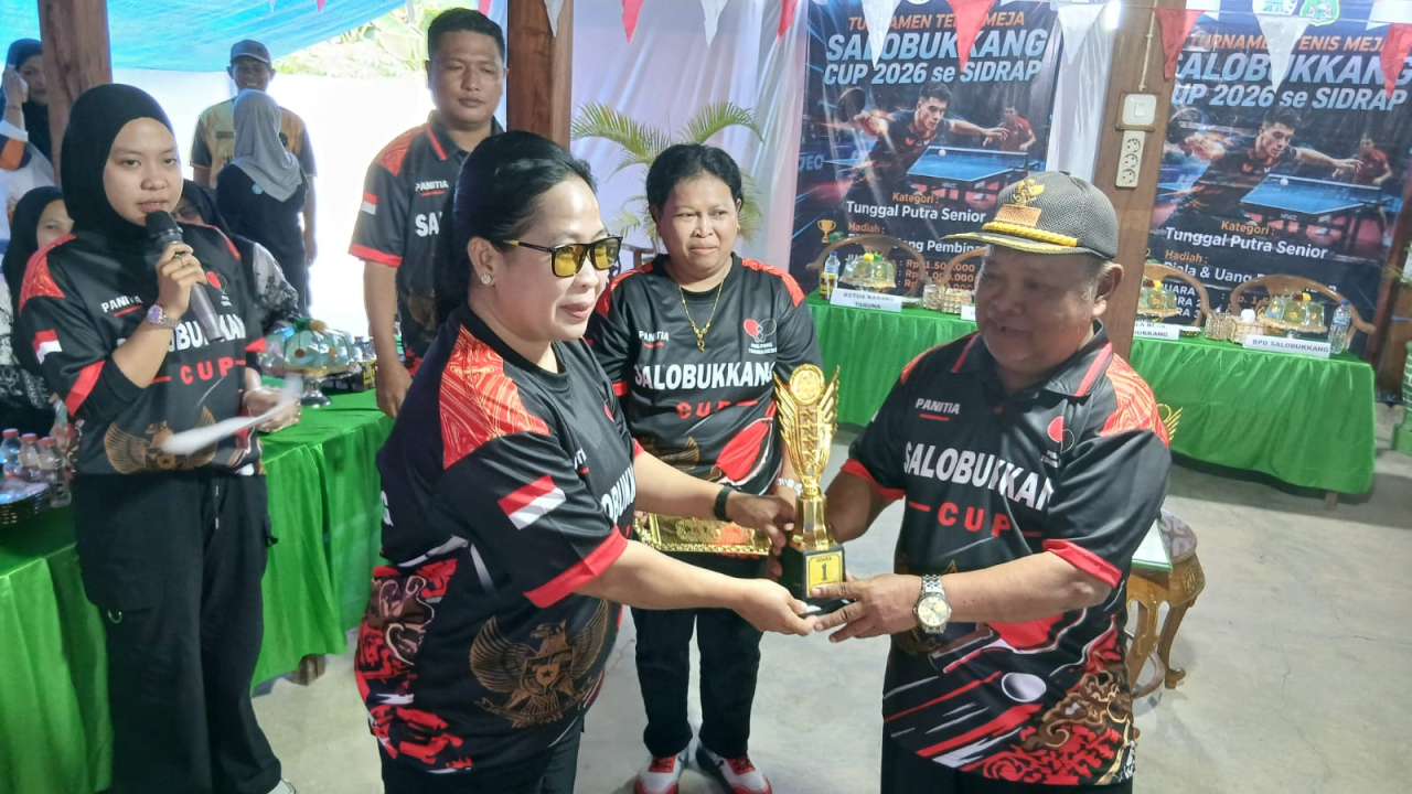 Semarak Kemerdekaan RI ke-81, SALOBUKKANG CUP 2026 Resmi Dibuka 32 Pasangan Ganda Putra se-SIDRAP Ambil Bagian dalam Turnamen Tenis Meja di Desa Salobukkang