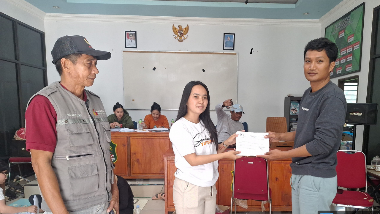 Distribusi C Pemberitahuan Pilkada 2024 ke KPPS Desa Otting