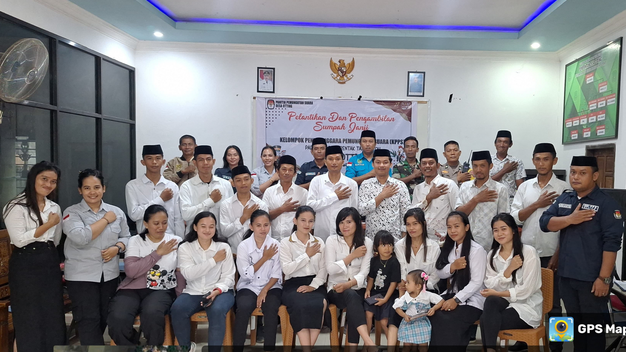Pelantikan dan Pengambilan Sumpah Janji KPPS Desa Otting untuk PILKADA 2024
