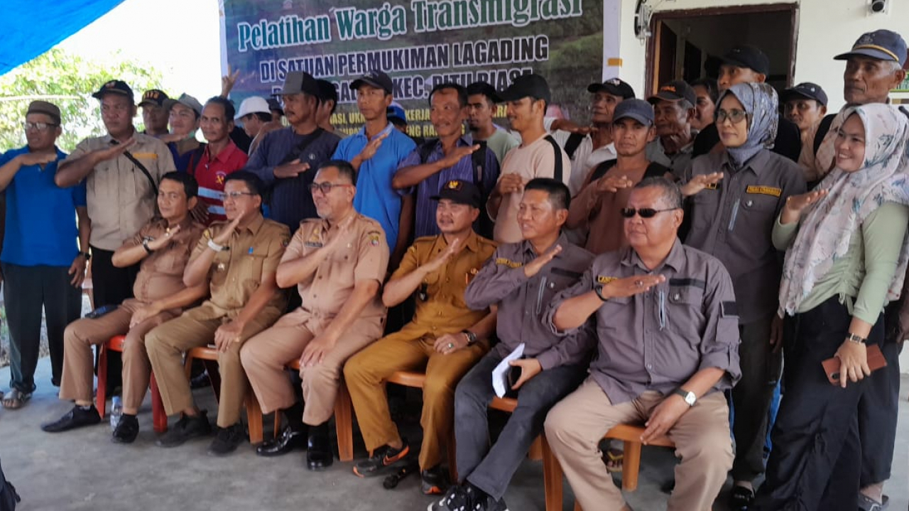 Berita Pelatihan Warga Transmigrasi di Satuan Pemukiman Lagading, Desa Lagading, Kecamatan Pitu Riase oleh Dinas Koperasi, UKM, Tenaga Kerja, dan Transmigrasi Kabupaten Sidenreng Rappang Tahun Anggaran 2024