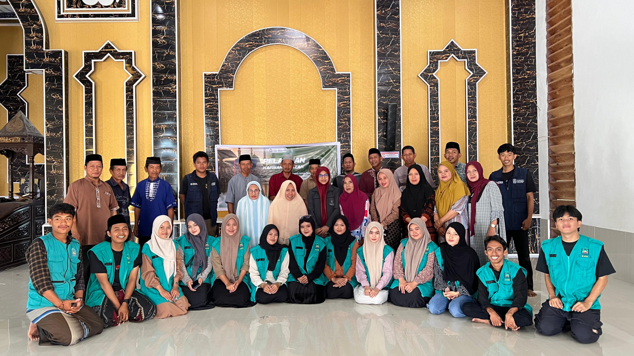 Mahasiswa KKN Mandiri IAIN Parepare Gelar Pelatihan Kafiyah Jenazah di Masjid Al-Hijrah Lagading