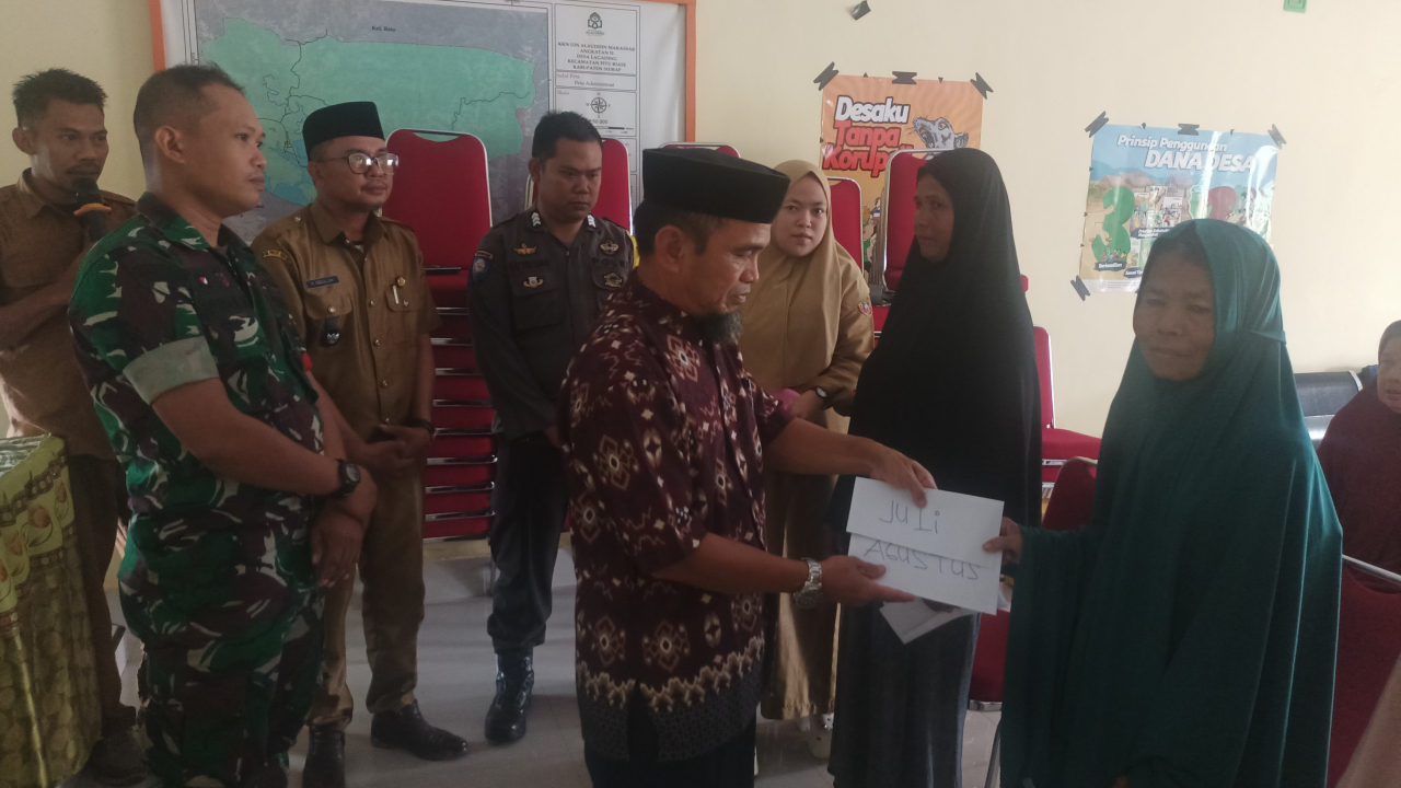 Meringankan Beban, Memupuk Harapan: Desa Lagading Salurkan BLT Dana Desa Bulan Juli dan Agustus dengan Transparansi