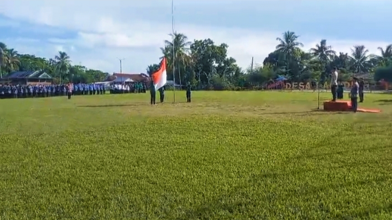 SINERGI TANPA BATAS: UPACARA INTEGRASI BULANAN PENUH SEMANGAT DI DESA LAGADING, KECAMATAN PITU RIASE