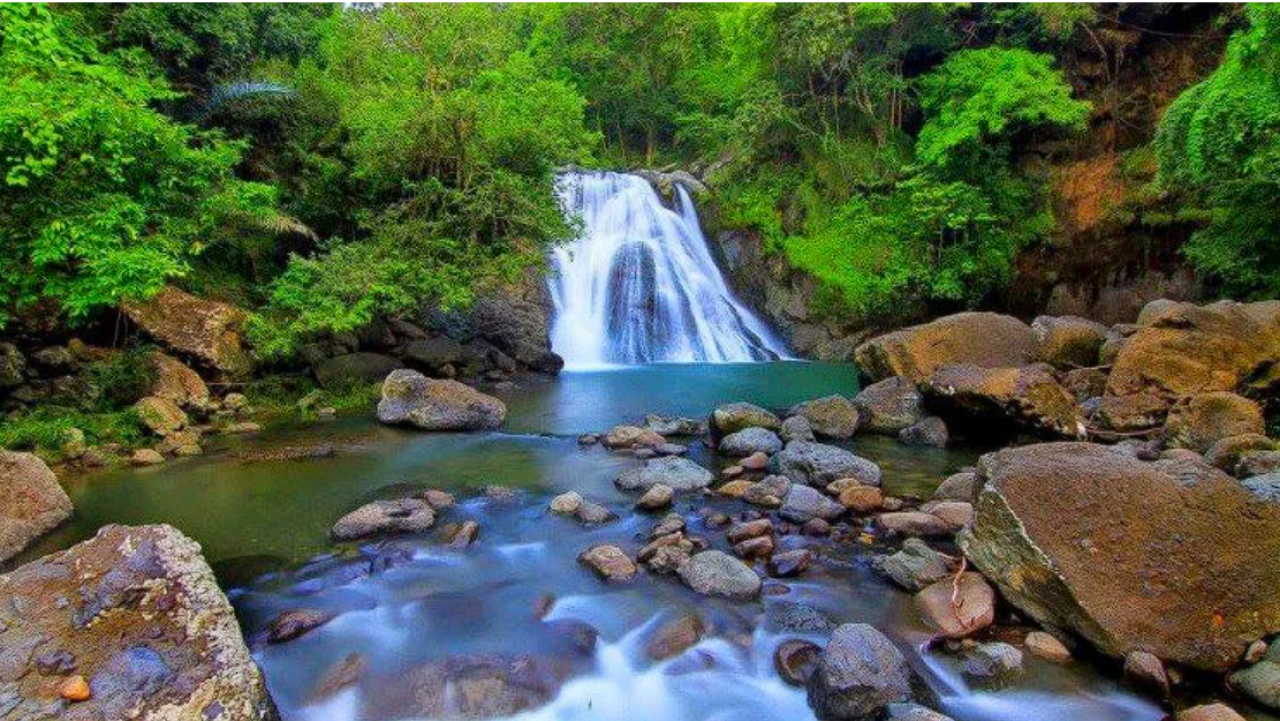 Wisata Alam Lewaja