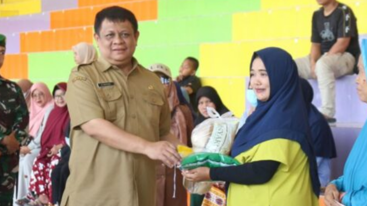 Hari Kedua Pemda Enrekang Sebar 2500 GPM Di Kecamatan Enrekang