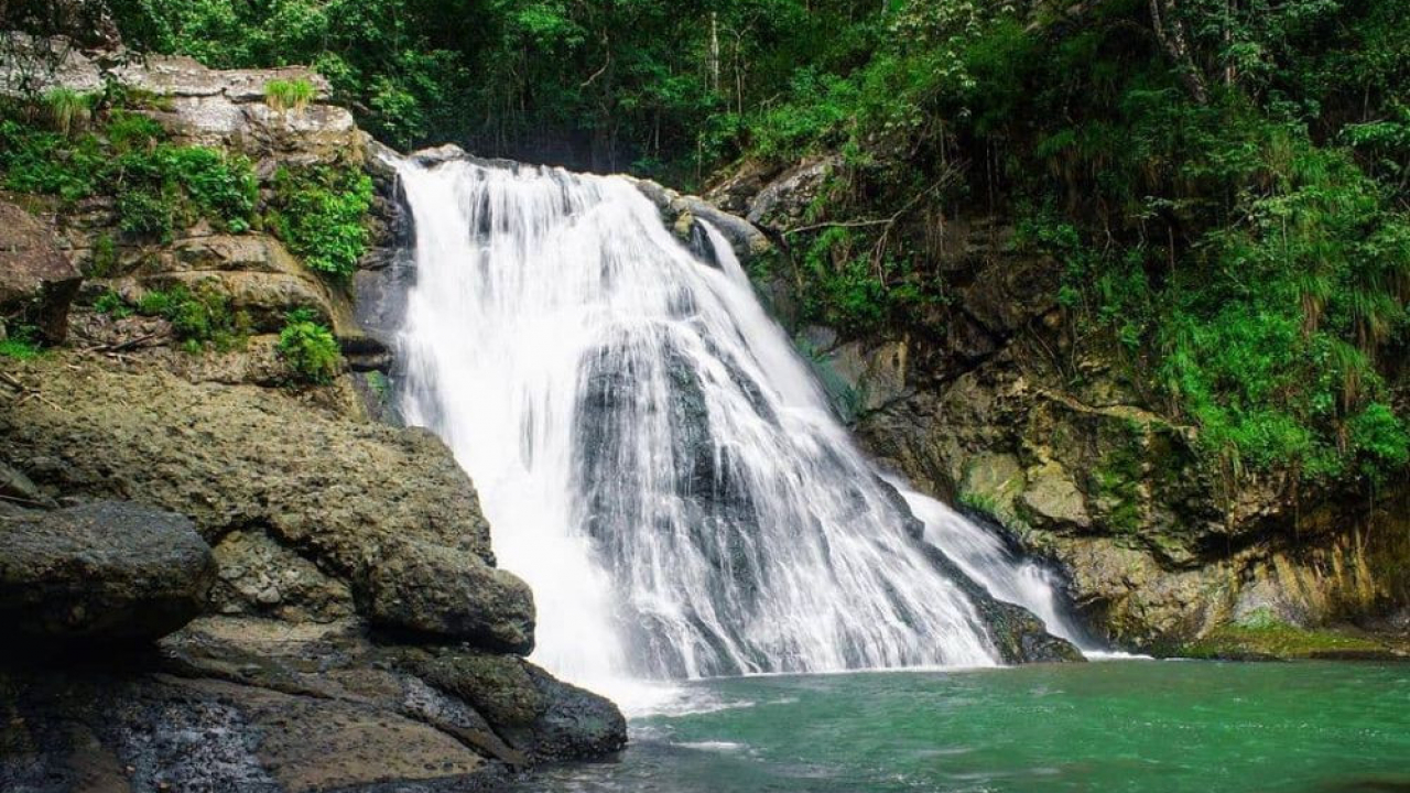 Air Terjun Lewaja