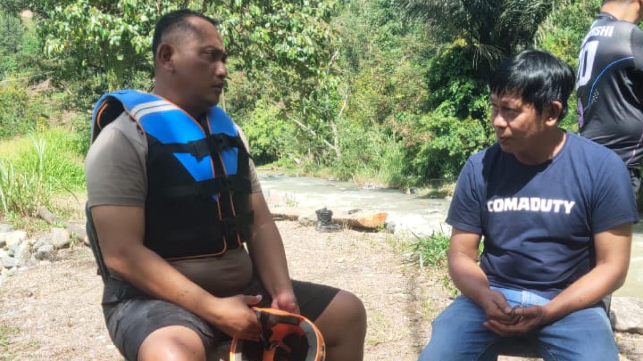 Serunya Arung Jeram di Desa Parombean!