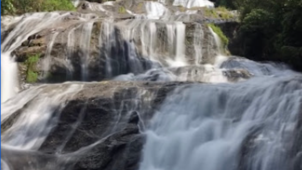 Air Terjun Sarambu