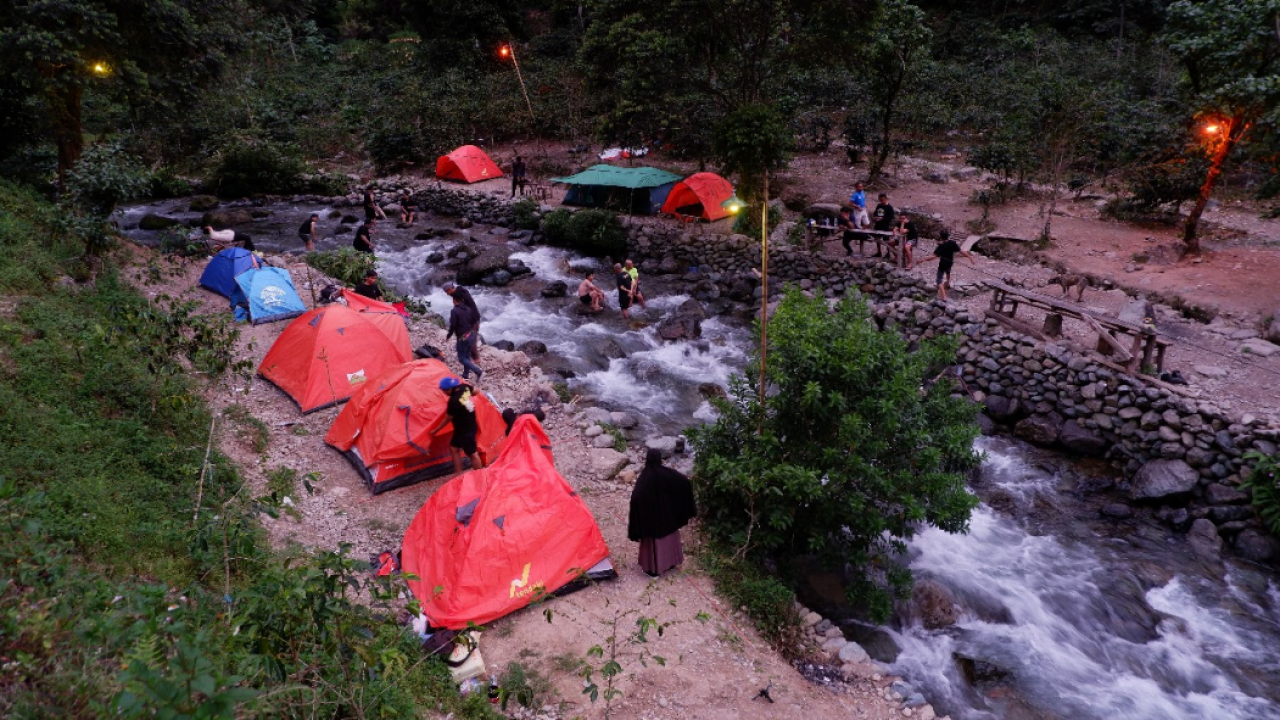 Pemandangan Alam Pegunungan