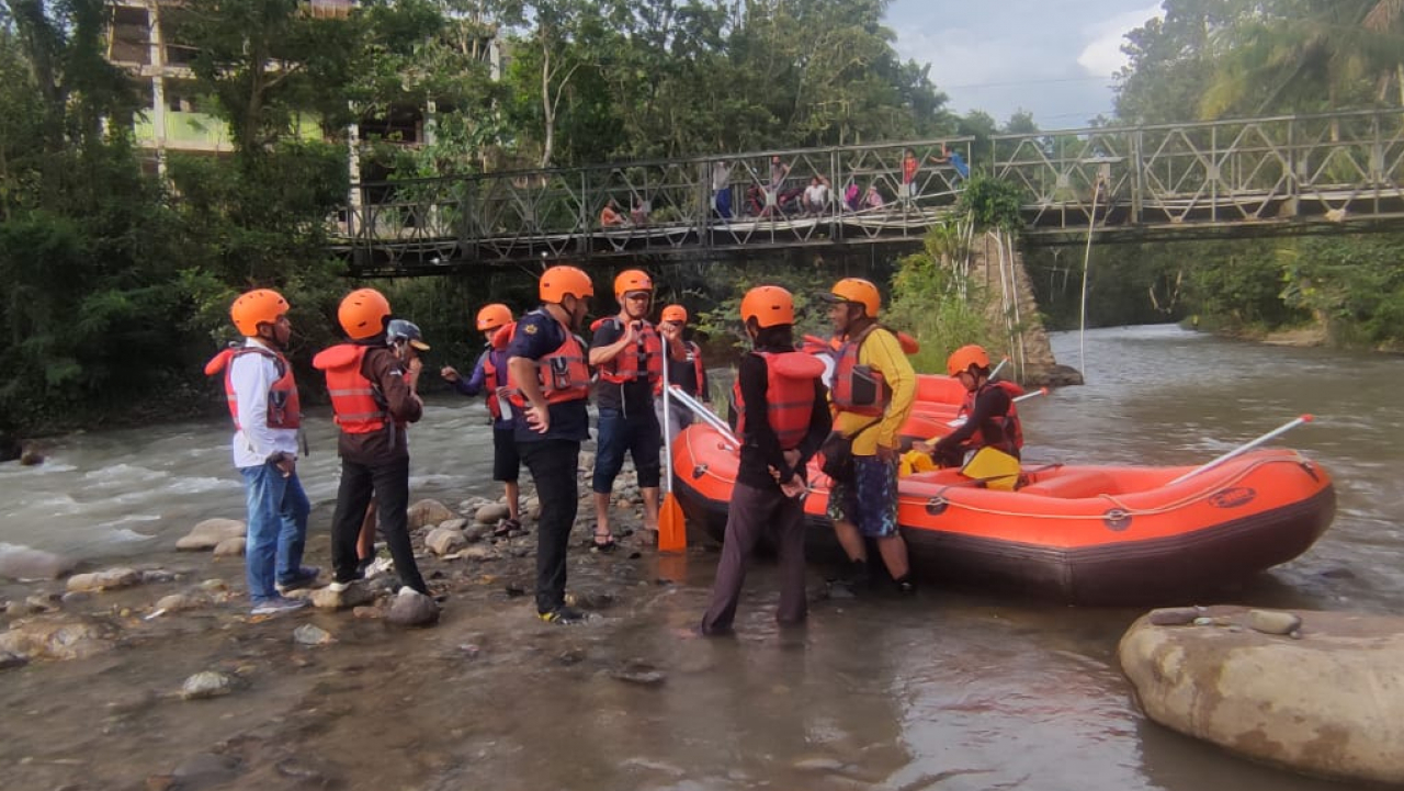 Menikmati Jalur Jeram Desa Sumbang