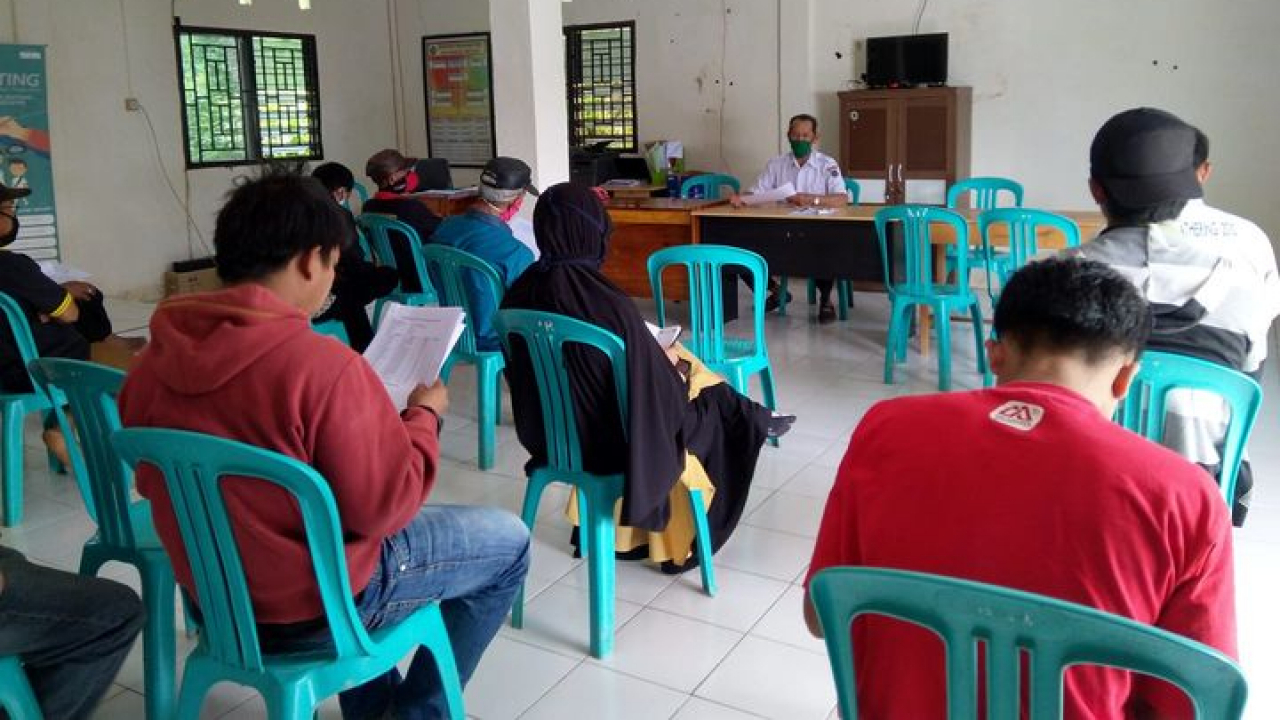 Musyawarah Pembahasan Panduan Tehnis Pendataan Calon Penerima Manfaat Bantuan Langsung Tunai Dana Desa 2020 ( BLT-DD ) Dalam rangka Penanggulangan Efek Bencana Covid-19 bagi Masyarakat Desa Lunjen.