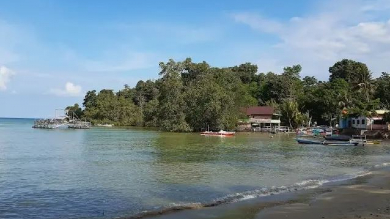 Pantai Ponnori