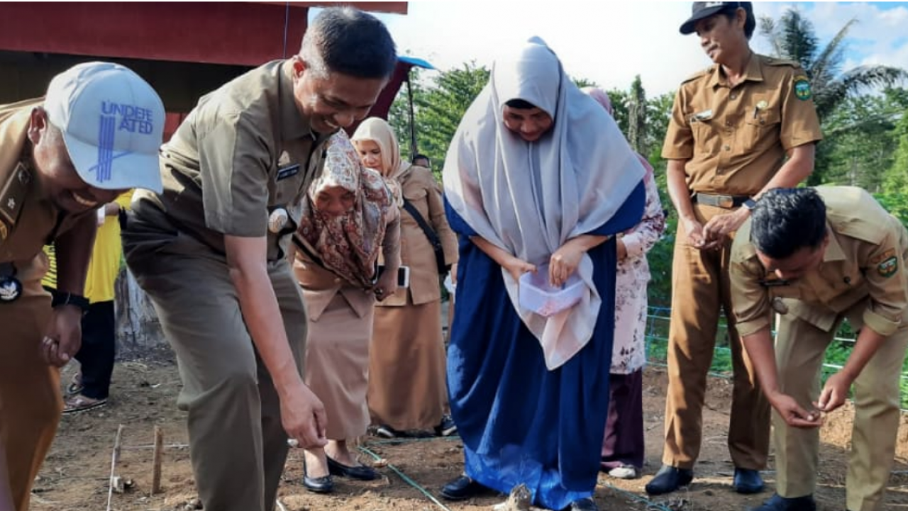 Bersama TP PKK Luwu, Kepala Kelurahan dan Desa Kecamatan Belopa Support Program Tanam Sayur-Obat Keluarga
