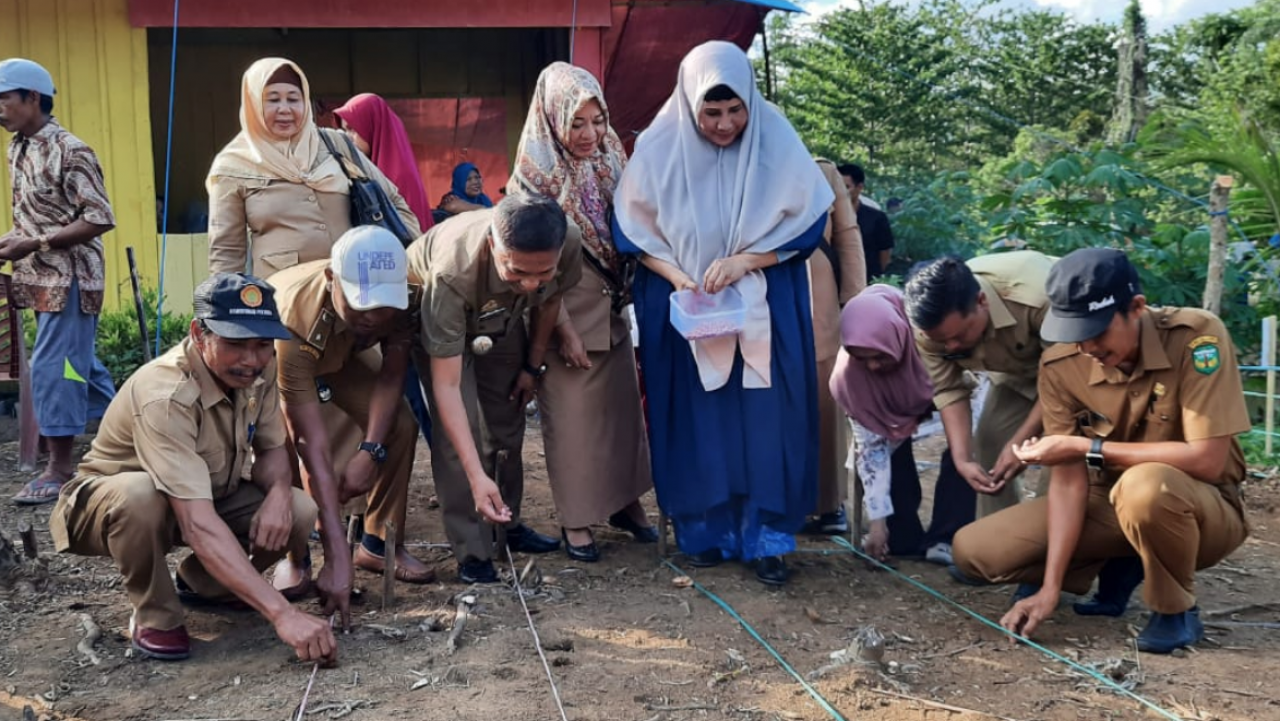 Bersama Warganya, Kades Balubu Siap Dukung Pencanangan Gerakan Menanam Sayuran Serentak