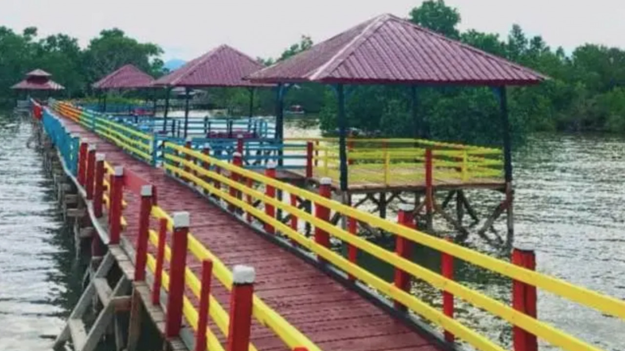 Pantai Posang Paconne