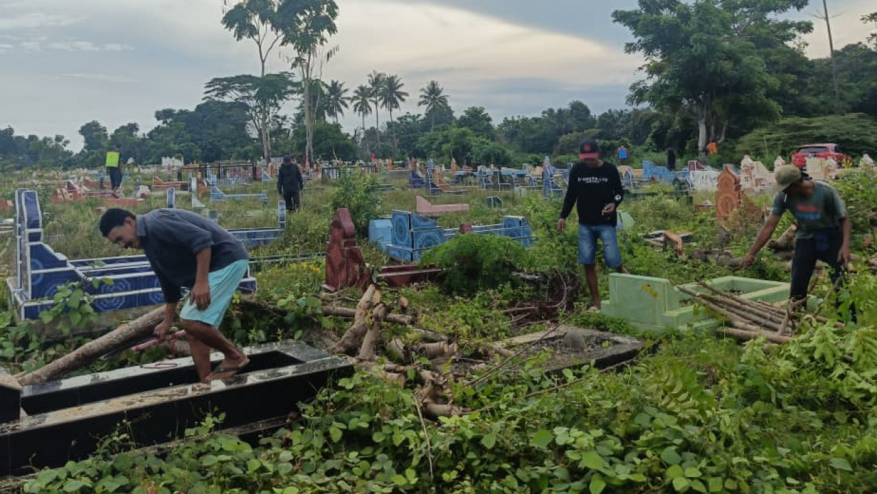 Kerja Bakti: Wujud Gotong Royong di Desa Raja