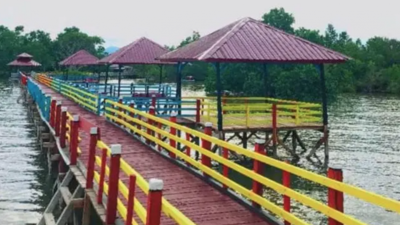 Pantai Posang Paconne