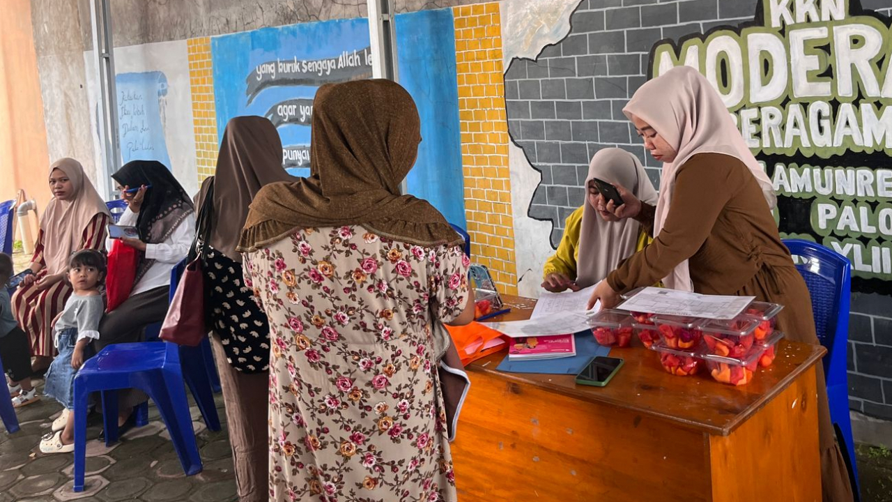 Membangun Generasi Sehat dari Dini: PMT Rutin Bayi dan Balita di Desa Lamunre Tengah