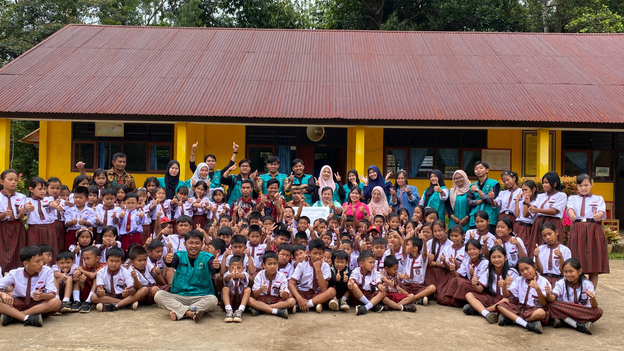 Mahasiswa KKN IAIN Parepare Resmi Mengakhiri Pengabdian di SD 9 Rantetayo