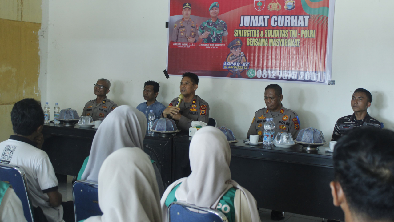 Jumat Curhat : Sinegritas & Solidaritas TNI-POLRI Bersama Masyarakat