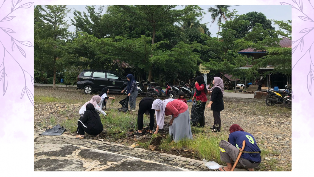 "Kerja Bakti Bersama Pemdes Laskap Di Lapangan Ambo' Ngaru'