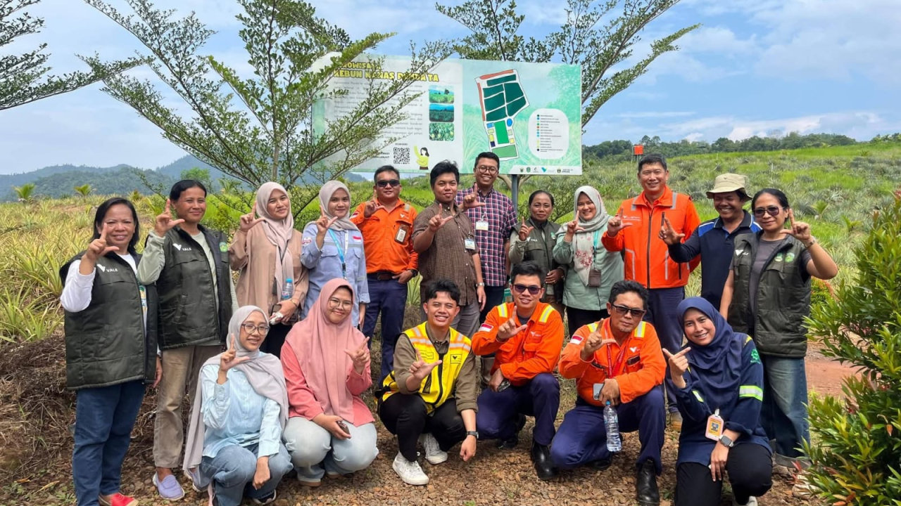 KUNJUNGAN KEMENTRIAN ESDM DI PERKEBUNAN NENAS PONDATA DESA TABARANO