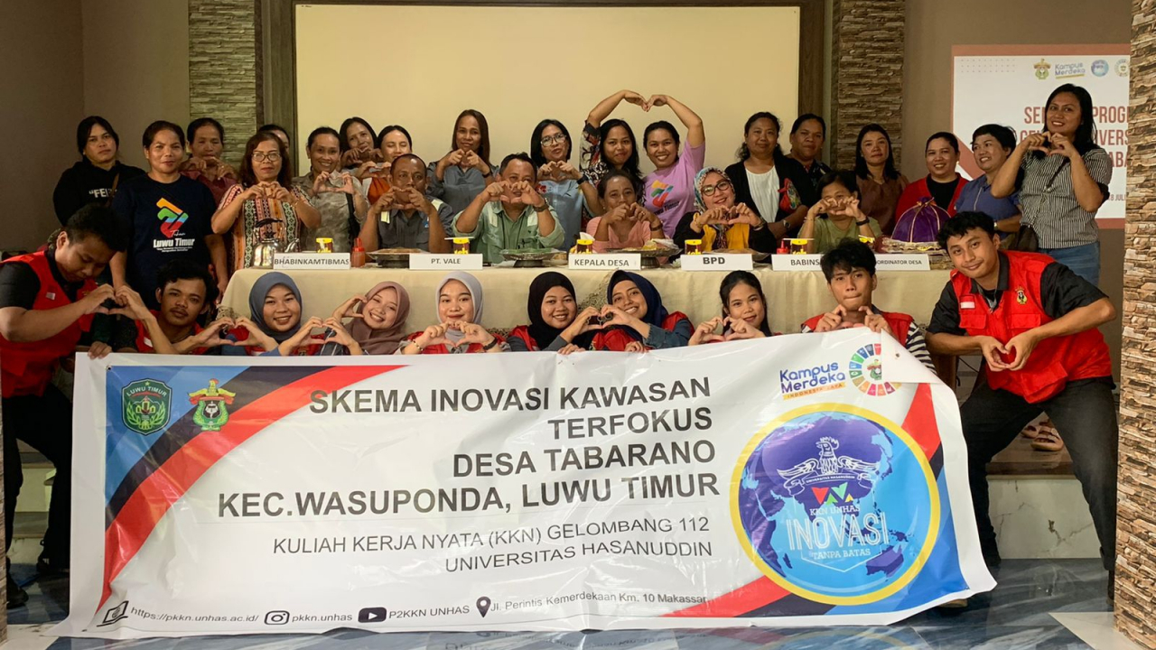 Seminar Program Kerja Mahasiswa KKN Unhas: Dorong Pengembangan Kebun Nanas Desa Tabarano