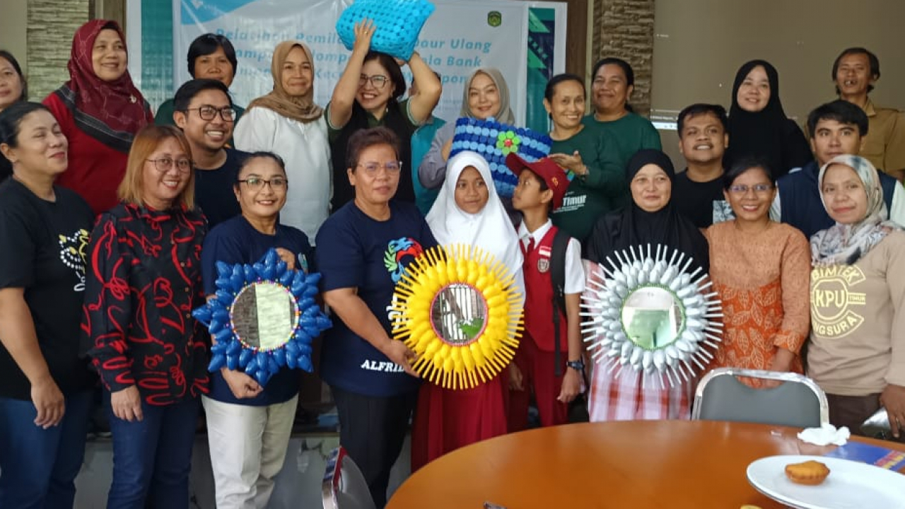 PELATIHAN PEMILAHAN DAN DAUR ULANG SAMPAH KELOMPOK PENGELOLAH BANK SAMPAH SE KEC.WASUPONDA