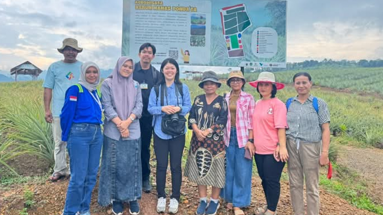 KUNJUNGAN MEDIA JEPANG DI AGROWISATA PONDA'TA MILIK DESA TABARANO