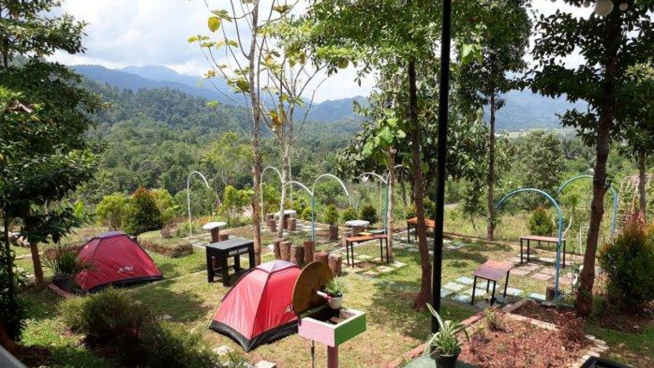 Kafe Bukit Tabarano