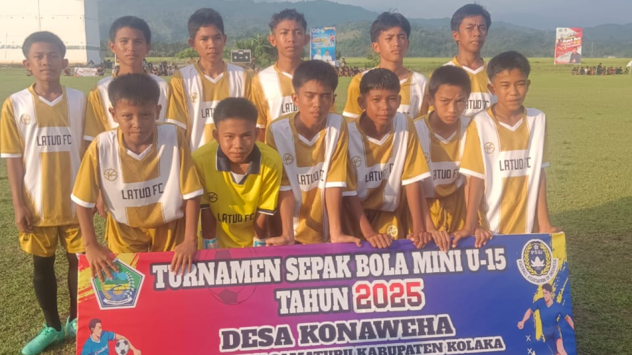Turnamen Sepak Bola U15 Meriahkan Desa Latuo