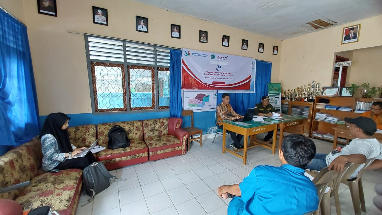Rapat Pembentukan Agen Data dan Komunitas Statistik di Kelurahan Tumpas