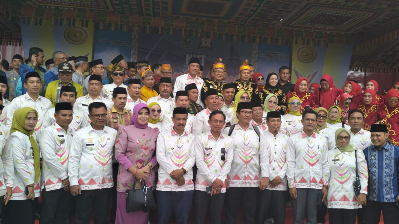 Asosiasi Lurah Kabupaten Konawe Bersama Bupati dan Wakil Bupati Konawe Peringati HUT ke-65 Tahun 2025 Kabupaten Konawe