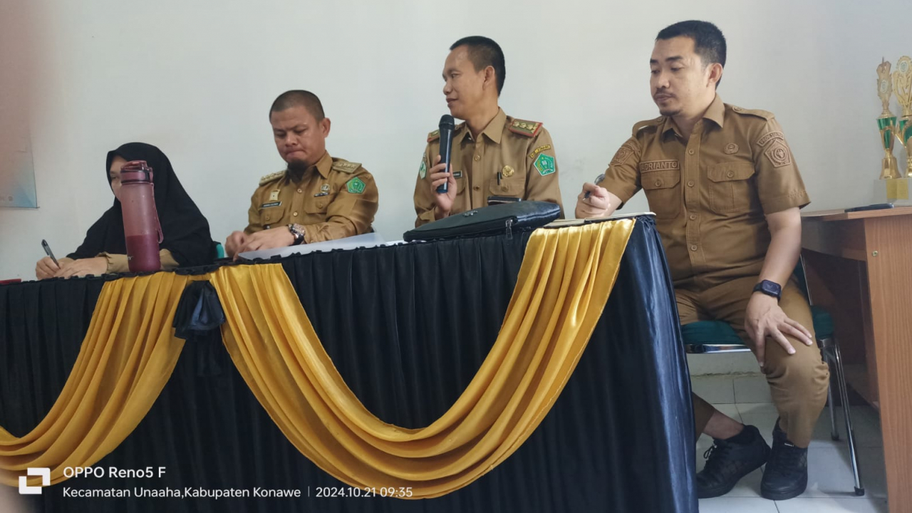 Camat Unaaha Buka secara resmi minlok Stunting III dan IV Tingkat Kecamatan unaaha