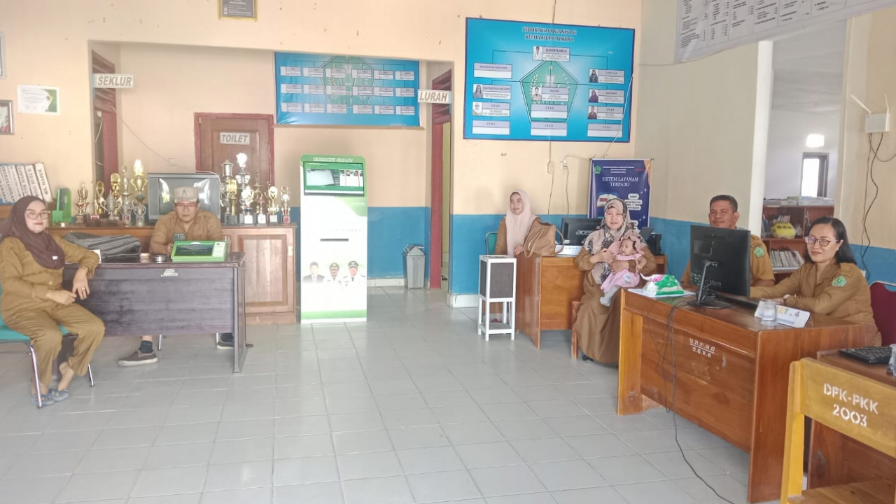 Pelayanan di Kelurahan Tumpas Kembali Normal Pasca Lebaran