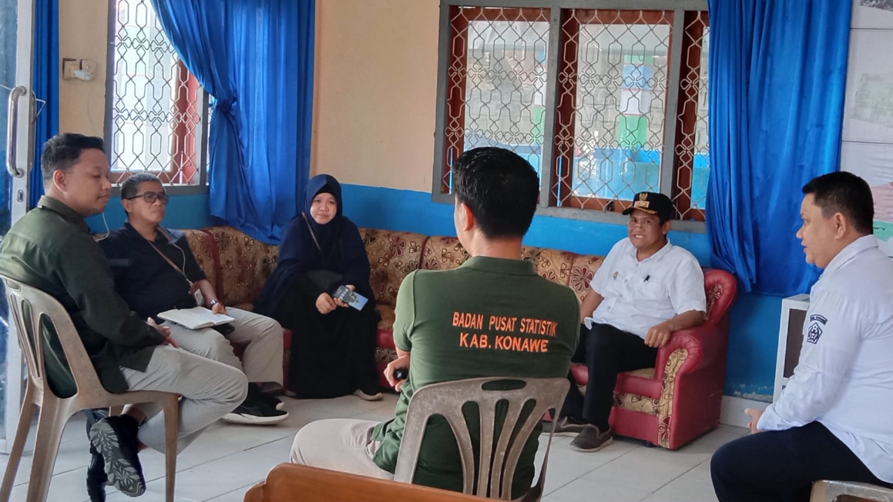 Kunjungan Ketua Tim Program Pembinaan Desa Cantik BPS provinsi Sultra ke Kelurahan Tumpas Disambut Hangat