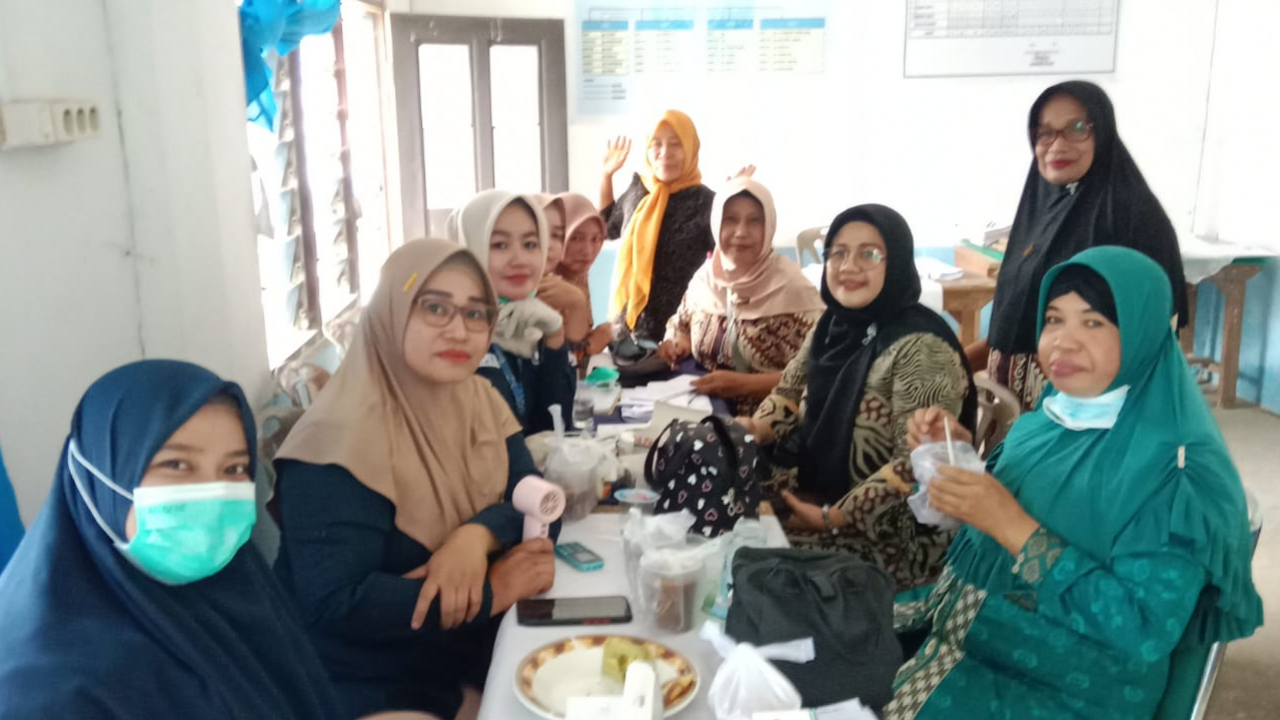 Posyandu Kelurahan Tumpas Gelar Pelayanan Kesehatan terintegrasi untuk Balita, Remaja, Lansia, dan Ibu Hamil