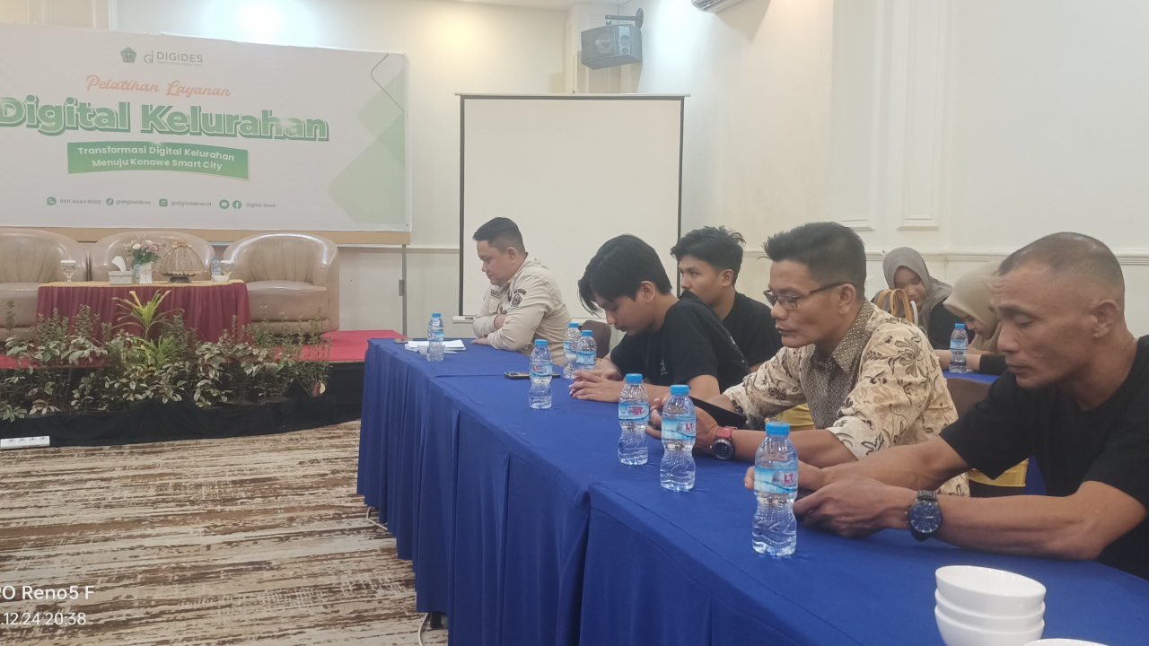 Diskusi Sebelum Penutupan Pelatihan Digital di Kelurahan Berlangsung di Hotel Zahra