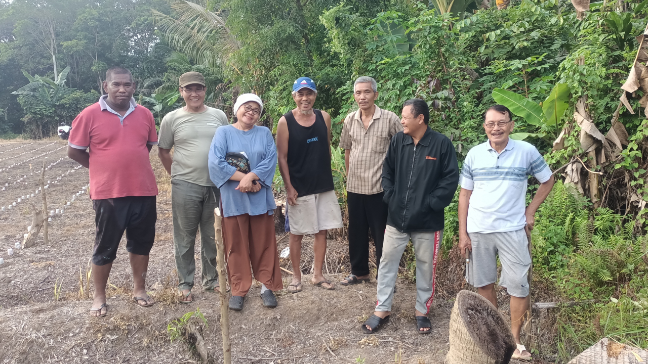 Pemerintah Kelurahan Tumpas Rampungkan Pembukaan Jalan Baru Pengkerikilan Sepanjang 1.112 Meter