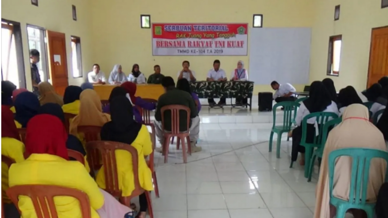 TMMD beri penyuluhan keluarga sehat dan KB