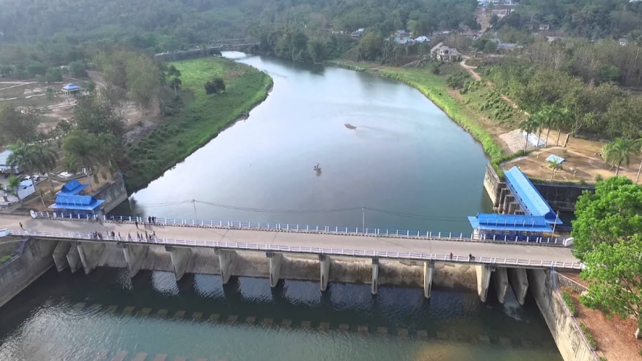 Bendung Wawotobi, Jadi Pilihan Tempat Bersantai Warga Konawe