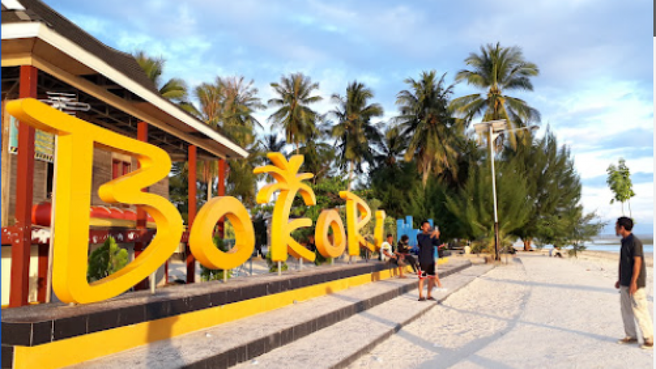 Pulau Bokori