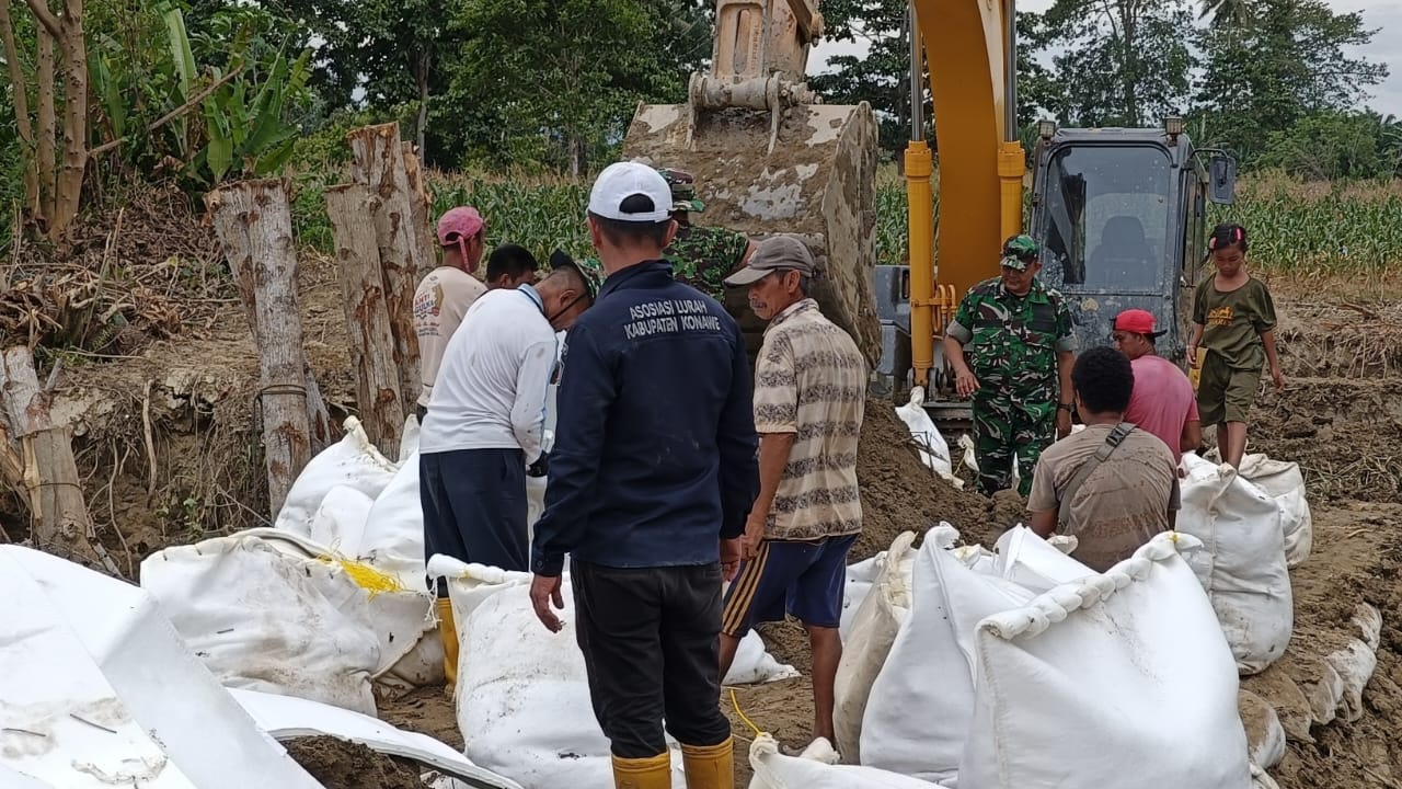 Tanggul Jebol di Watundehoa Berhasil Ditutup, BWS Sulawesi IV dan Kodim 1417/Kendari Tinjau Lokasi