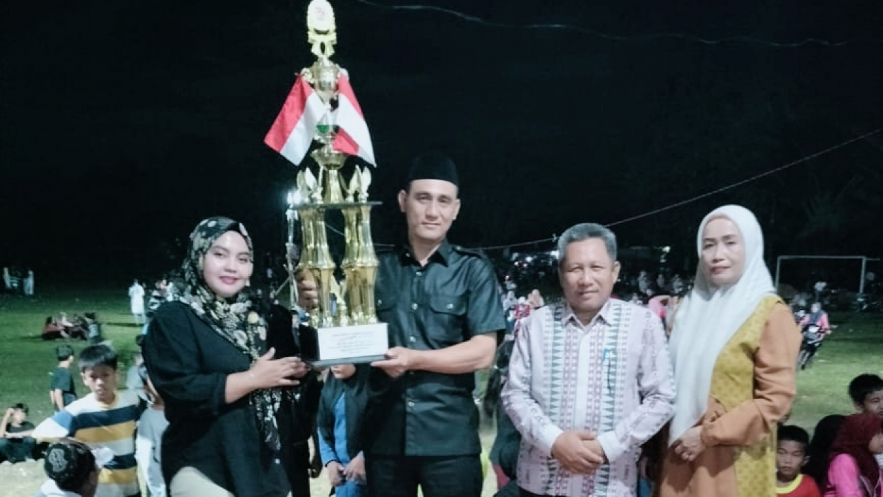 Judul: Desa Rambu Kongga Juara Umum Lomba HUT RI ke-79!