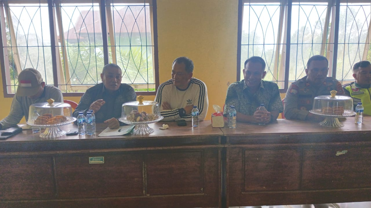 Sekda Konawe Hadiri Rapat Koordinasi di Kecamatan Anggaberi