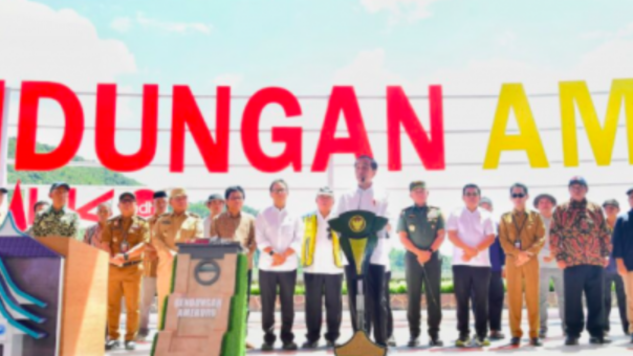 Presiden Jokowi Resmikan Bendungan Ameroro untuk Cegah Krisis Air dan Reduksi Banjir