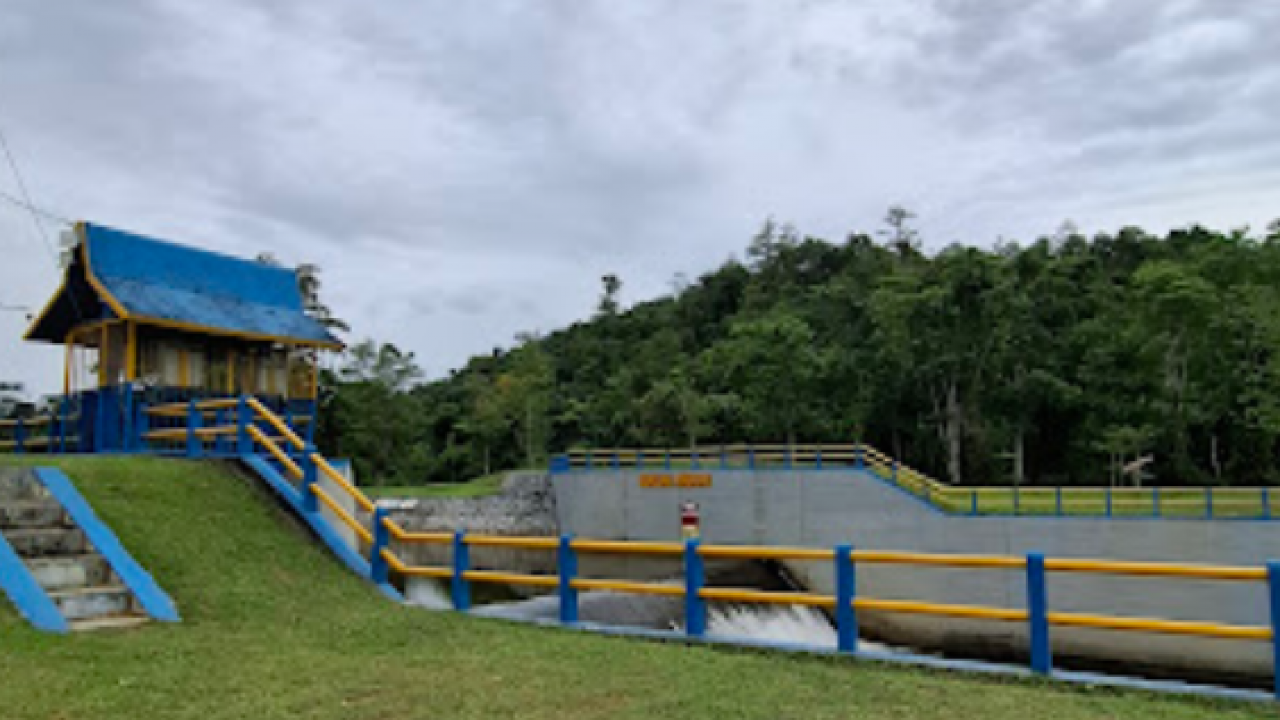 Wisata Bendungan Ameroro