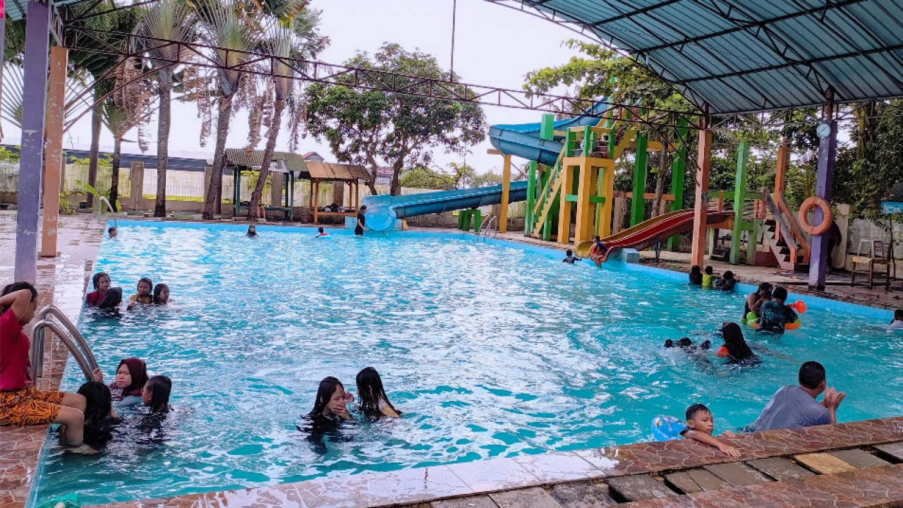 Kolam Renang Ulu Benua