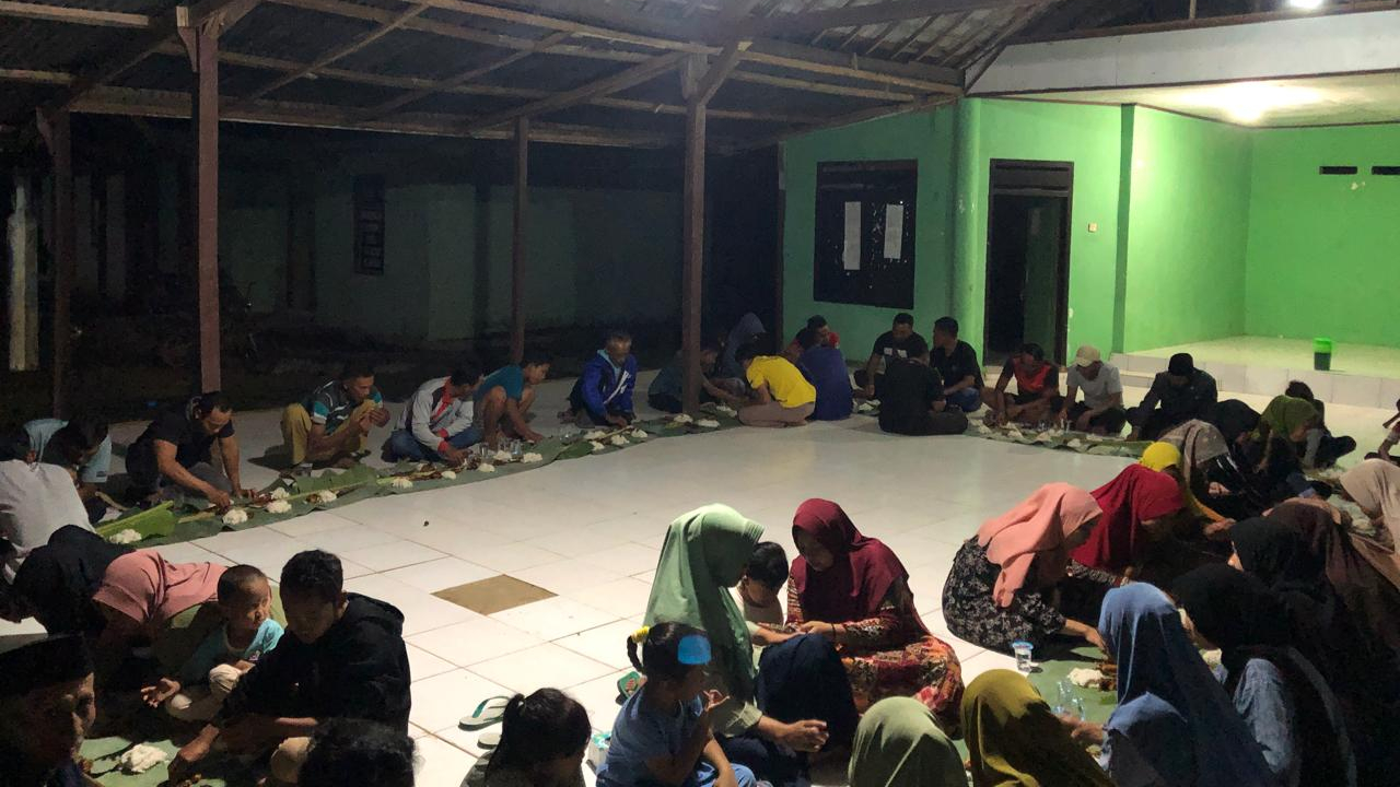 Syukuran Atas Prestasi Gemilang Desa Watulawu dalam Perayaan HUT RI ke-79 di Kecamatan Amonggedo