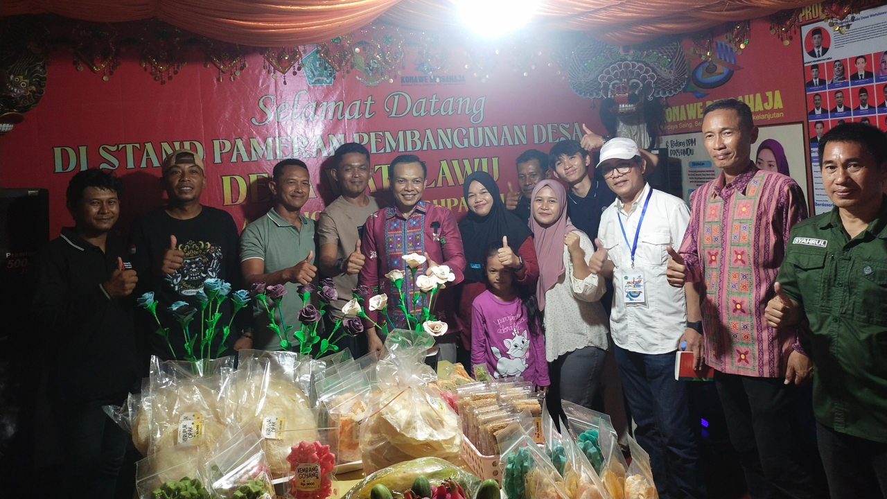 Sukses Menarik Perhatian, Stand Desa Watulawu Tampilkan Produk dan Budaya Lokal di Hadapan Bupati Konawe dan Jajarannya pada Expo Inovasi Desa Konawe Tahun 2025
